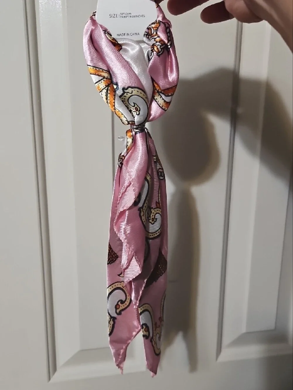 Vera Bradley EUC Quilted Floral Travel Case, Satin Bag Scarf, And Bee Charn